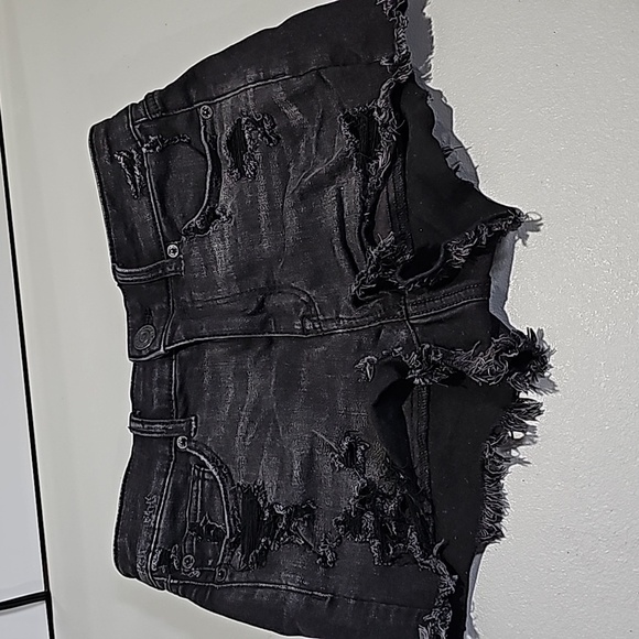 American Eagle next level stretch size 4 black high rise jean shorts - Picture 5 of 8